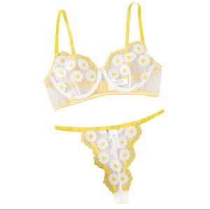 Shein | Daisy lingerie set
